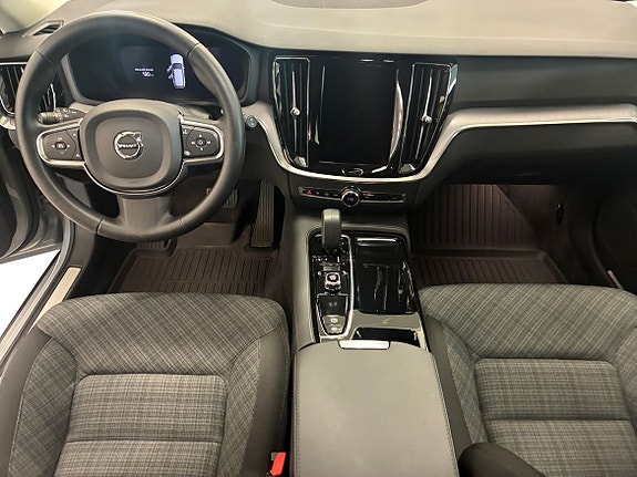 Volvo V60 7 of 18