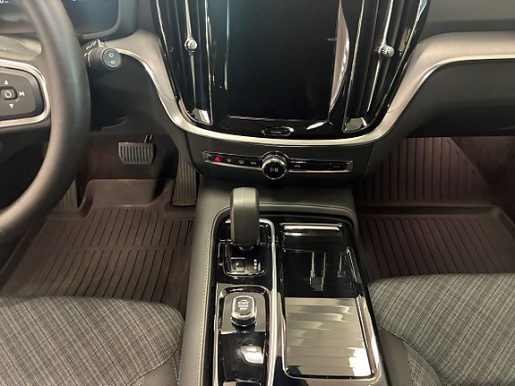 Volvo V60 14 of 18