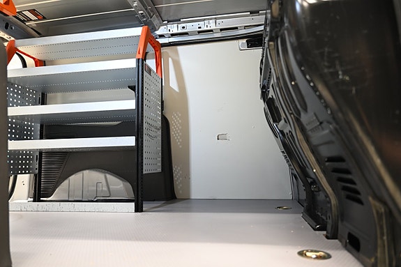 Ford Transit Connect 12 of 30