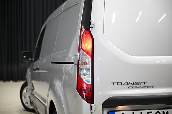 Ford Transit Connect 15 of 30