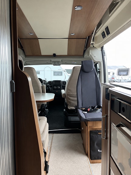 Dreamer Family Van XL Select 2 of 4