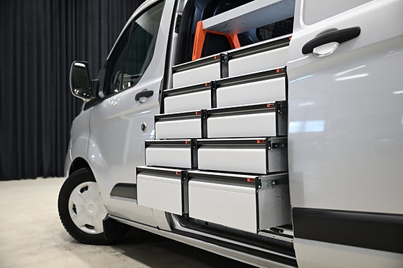 Ford Transit Custom 9 of 30