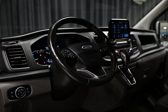 Ford Transit Custom 17 of 30