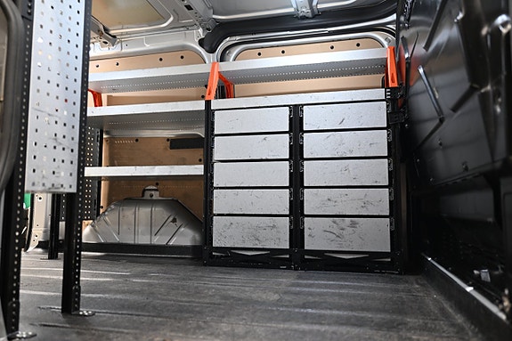 Ford Transit Custom 12 of 30