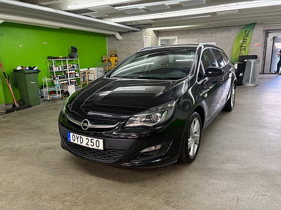Opel Astra 2 of 5