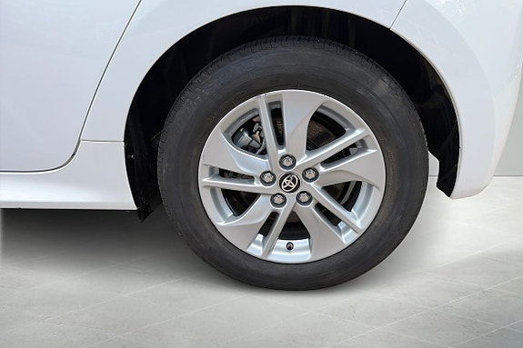 Toyota Yaris 14 of 14