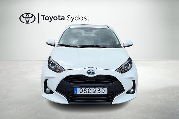 Toyota Yaris 5 of 5