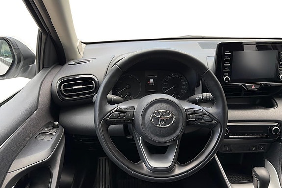 Toyota Yaris 9 of 14