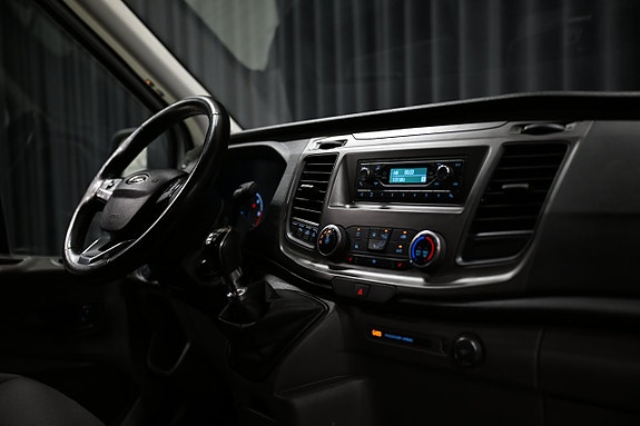 Ford Transit 19 of 27