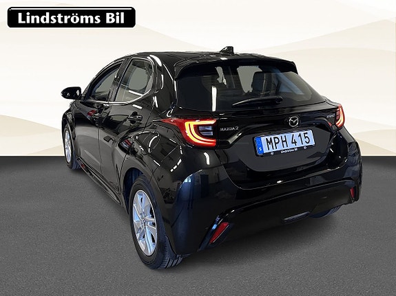 Mazda 2 4 of 5