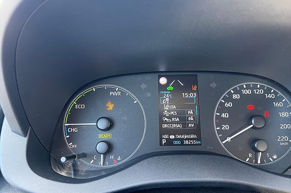 Toyota Yaris 10 of 12