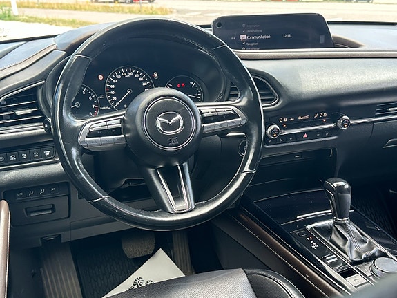 Mazda CX-30 12 of 24