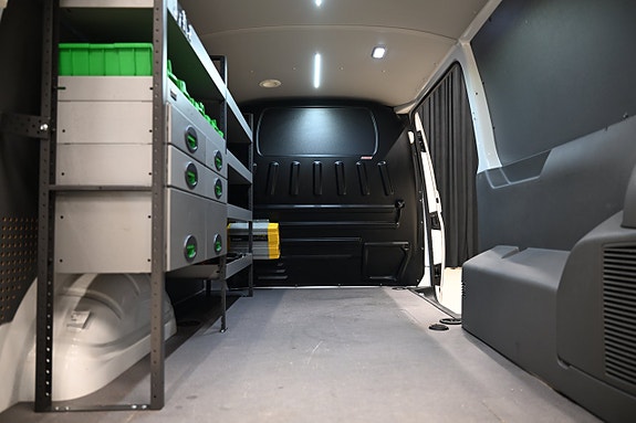 Volkswagen Transporter 10 of 30