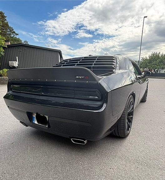 Dodge Challenger 3 of 5
