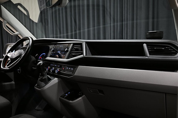 Volkswagen Transporter 27 of 30
