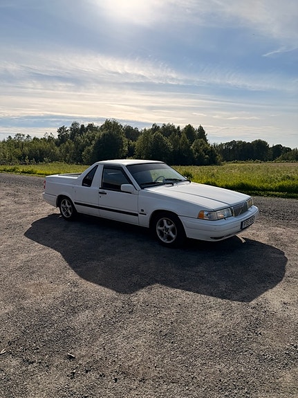 Volvo 940 2 of 6