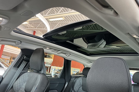 Volvo XC60 15 of 16