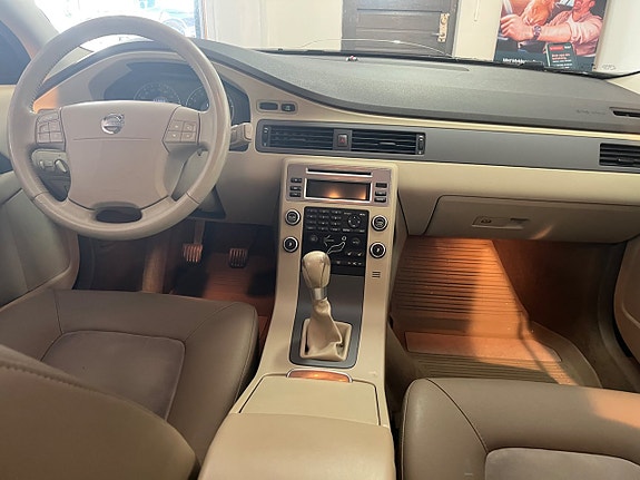 Volvo V70 10 of 10