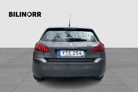 Peugeot 308 3 of 5