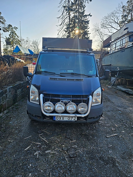 Ford Transit 2 of 5