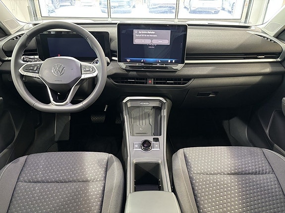 Volkswagen T-Roc 9 of 15