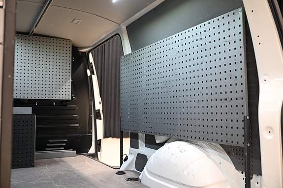 Volkswagen Transporter 13 of 30