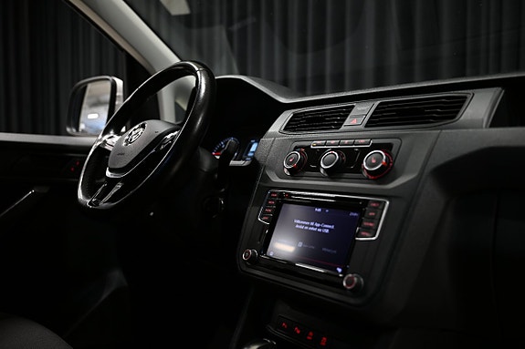 Volkswagen Caddy Maxi 29 of 30