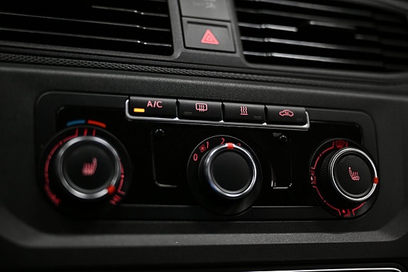Volkswagen Caddy Maxi 24 of 30