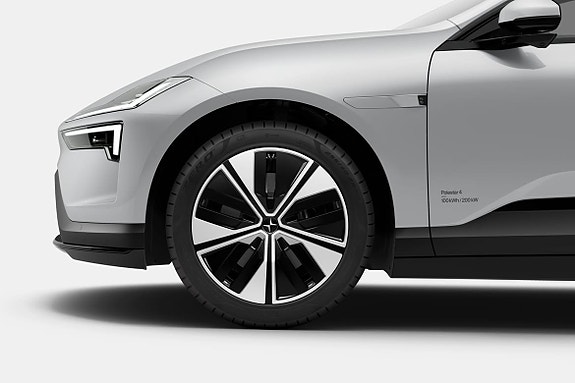 Polestar 4 10 of 20