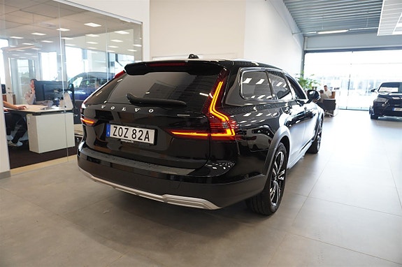 Volvo V90 6 of 13