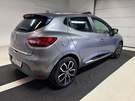 Renault Clio 3 of 5