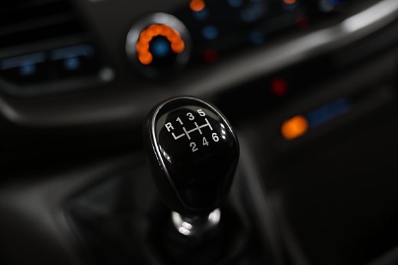 Ford Transit 25 of 30