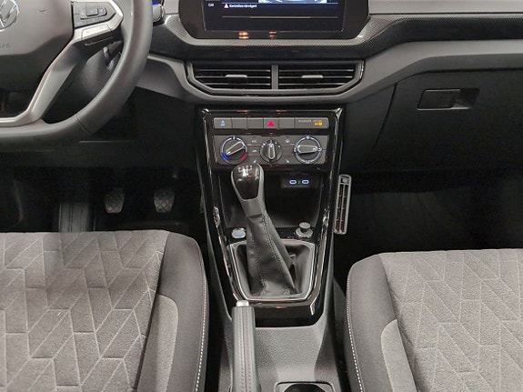 Volkswagen T-Cross 12 of 16