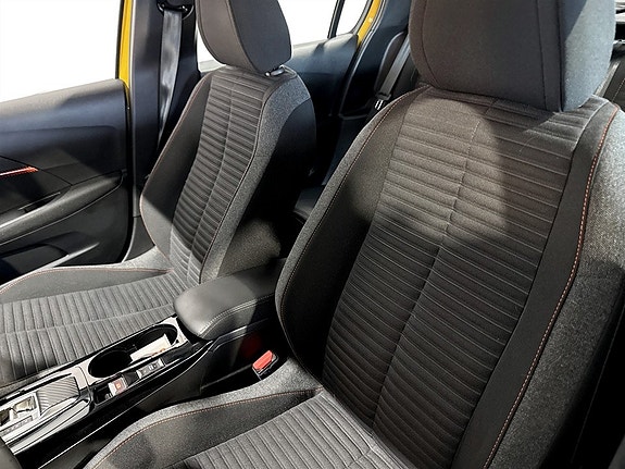 Peugeot e-208 5 of 5