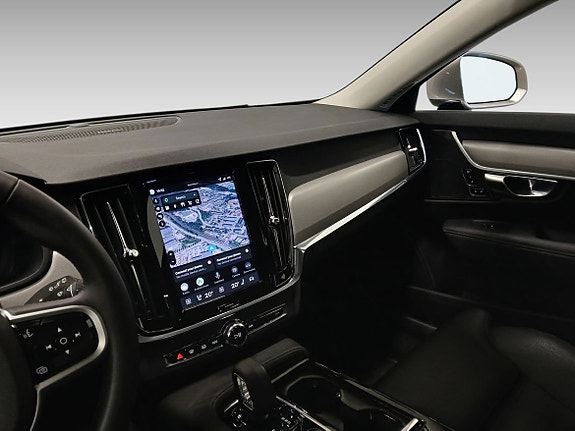 Volvo V90 9 of 16