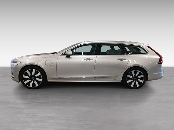 Volvo V90 3 of 16