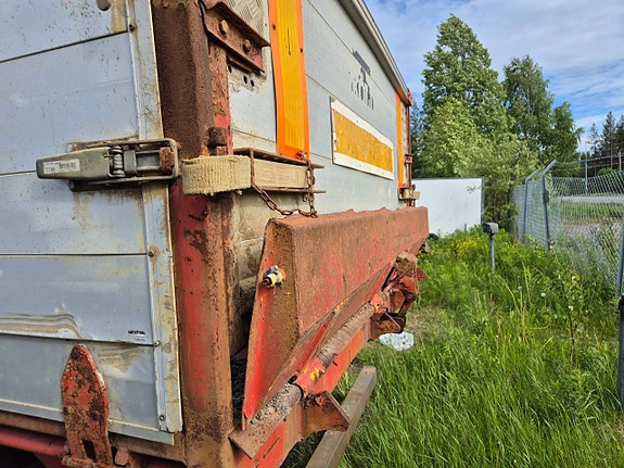 Nummi Tippkärra 14,5 ton boggikärra Alu lämmar Bra däck 6 of 12