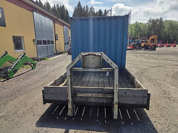 Container på ram med flak 6m 2 of 6