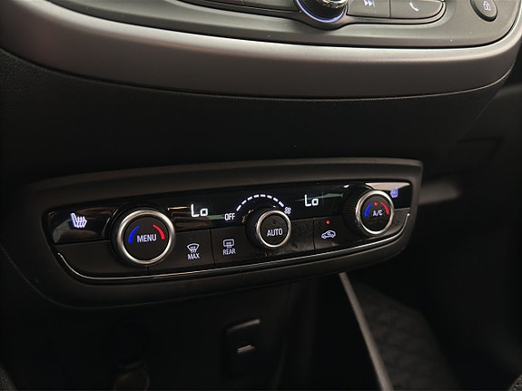 Opel Crossland X 18 of 27