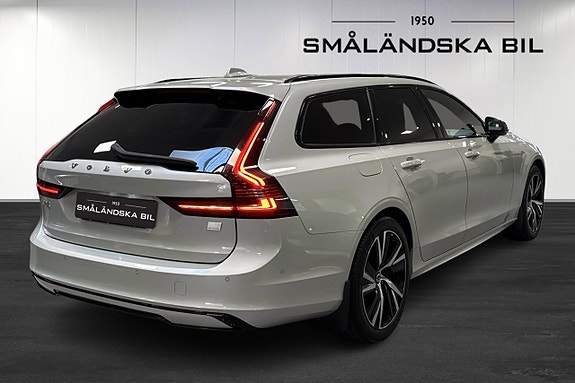 Volvo V90 4 of 5