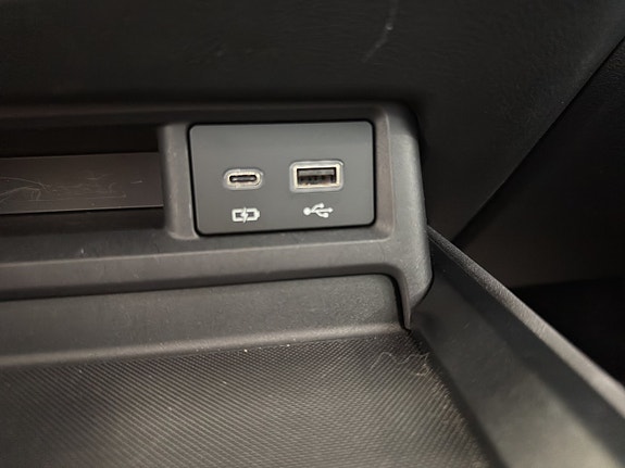 Lexus NX350h 21 of 25