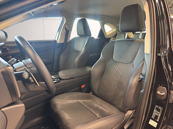 Lexus NX350h 10 of 25