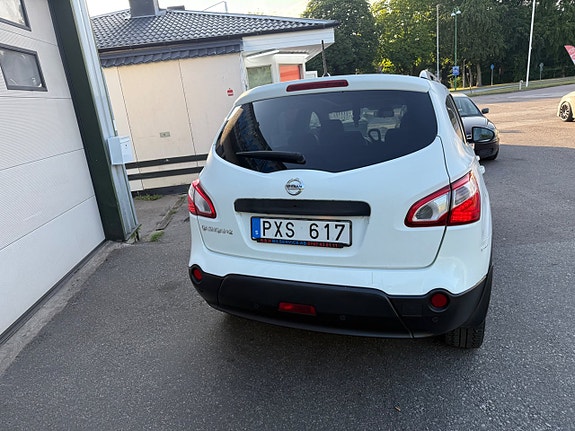Nissan Qashqai+2 3 of 5