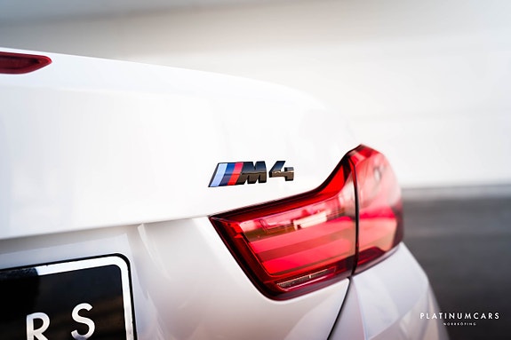 BMW M4 21 of 23