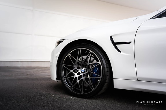BMW M4 23 of 23
