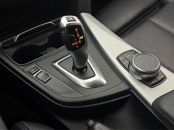 BMW 320d 25 of 30