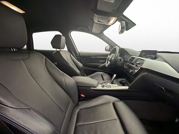 BMW 320d 15 of 30