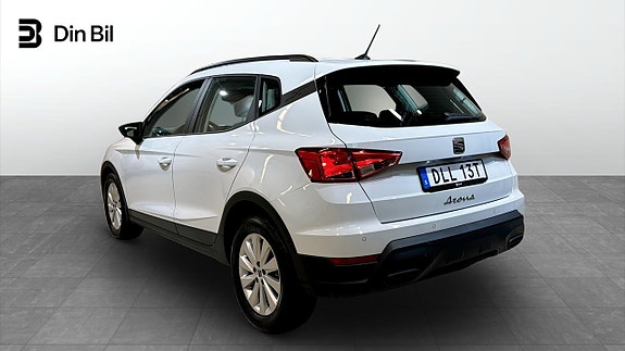 Seat Arona 3 of 17