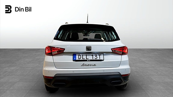 Seat Arona 5 of 17