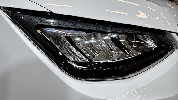 Seat Arona 14 of 17